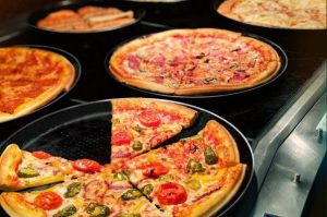 Is pizza shop a profitable business?